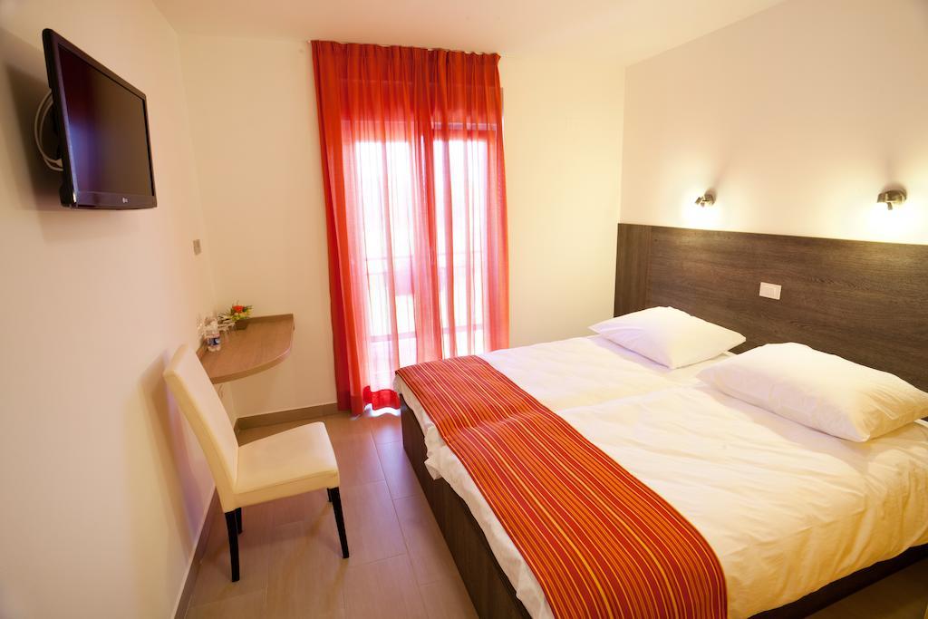 Guesthouse Osterija Branik Bilik gambar